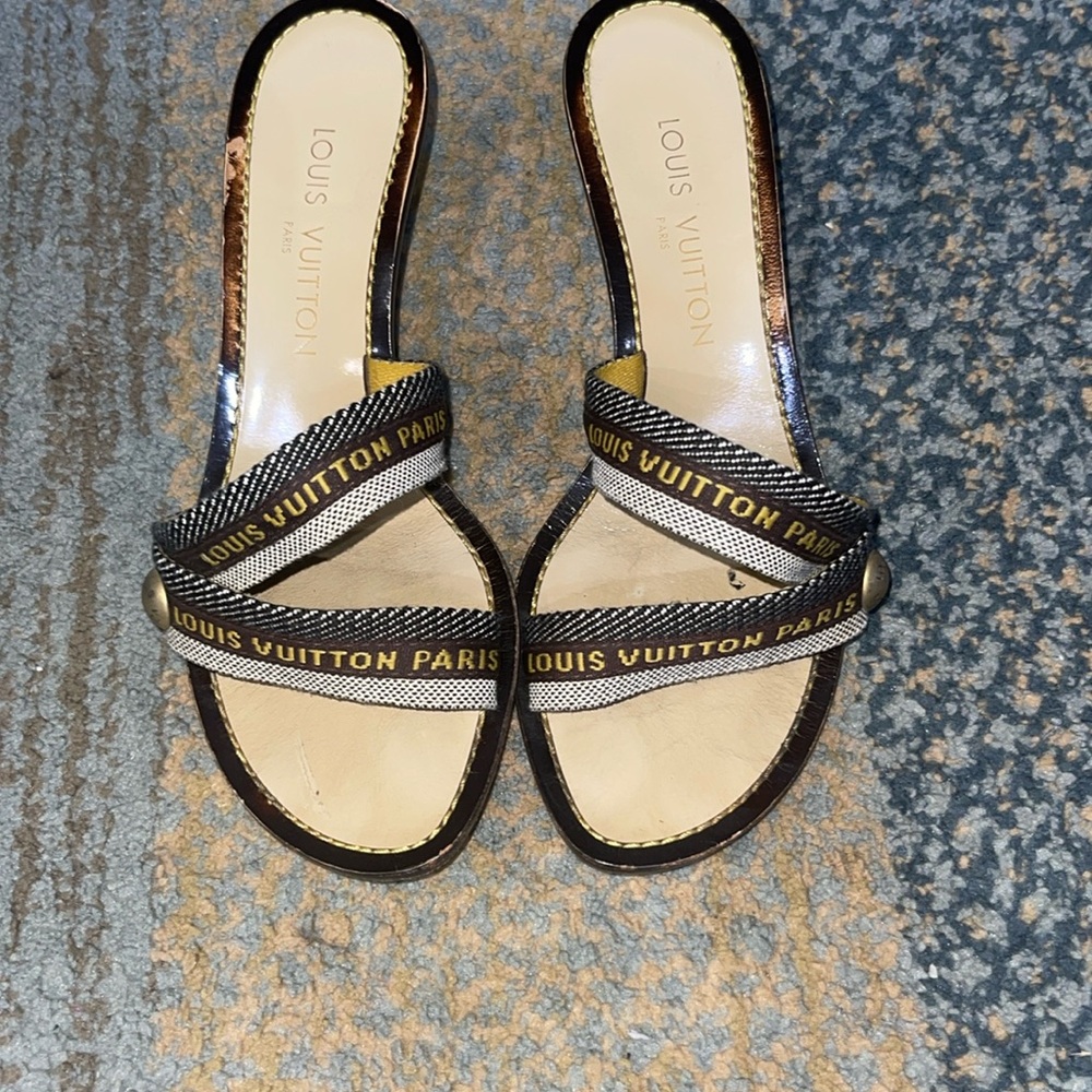 Louis Vuitton Kitten Double Strap Sandal “Bahia”Mule/Size-37.5/ EUC